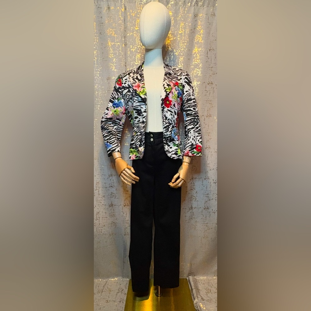 Floral Zebra Print Women's Blazer Pant Set - Picture 3 of 10